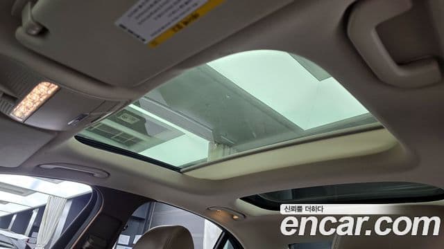 Mercedes-Benz E-Class 2020 — фото 18 из 20