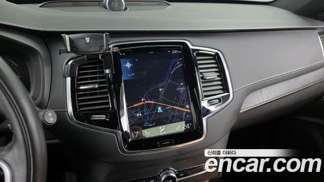 Volvo XC90 2021 — ფოტო 5/20
