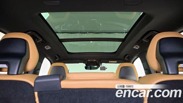 Volvo XC90 2021 — ფოტო 2/20