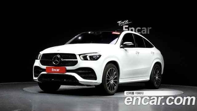 Mercedes-Benz GLE-Class 2022 — Photo 5/21