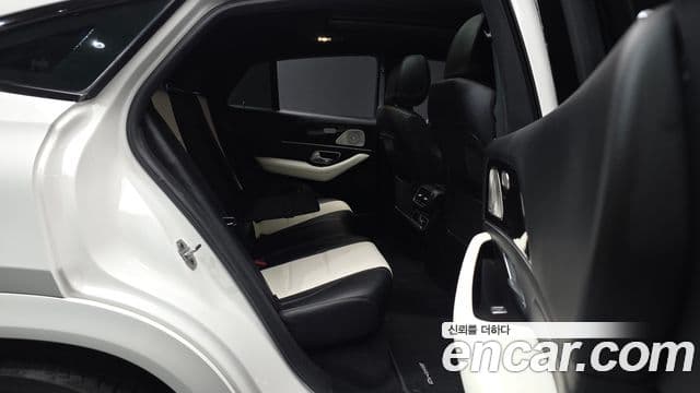 Mercedes-Benz GLE-Class 2022 — Фото 12/20