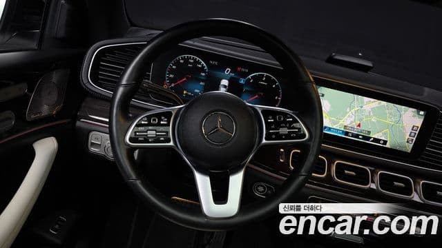 Mercedes-Benz GLE-Class 2022 — Фото 13/20