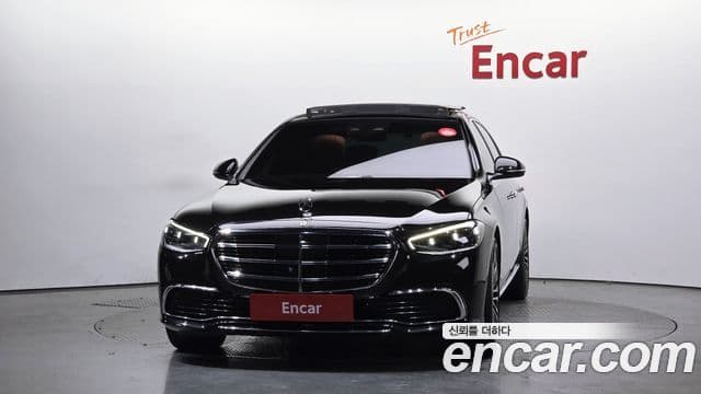 Mercedes-Benz S-Class 2022 — Photo 10/20