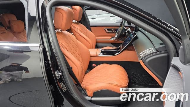 Mercedes-Benz S-Class 2022 — Photo 6/20