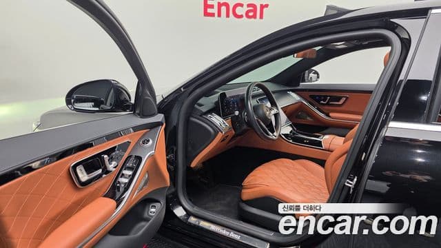 Mercedes-Benz S-Class 2022 — Photo 17/20