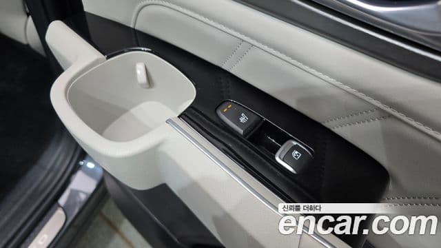 Kia Sorento 2022 — Şəkil 18/20