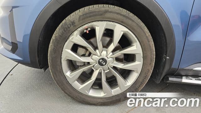 Kia Sorento 2020 — ფოტო 5/20