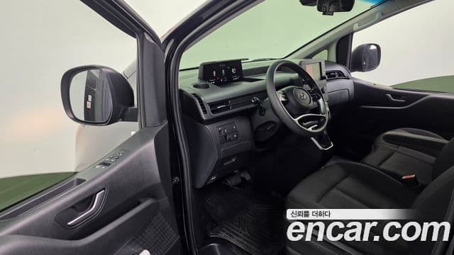 Hyundai Staria 2023 — Фото 11/20
