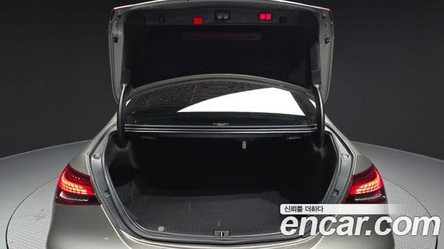 Mercedes-Benz E-Class 2022 — Şəkil 20/20
