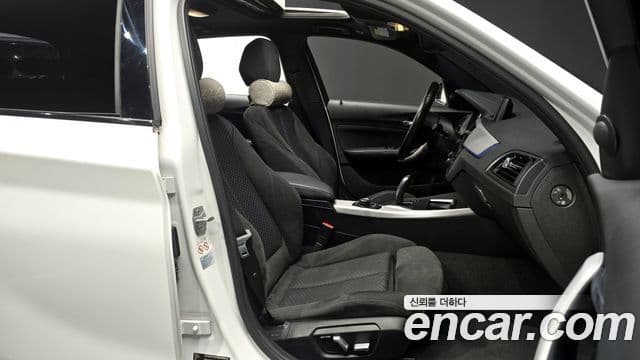 BMW 1 Series 2018 — Şəkil 12/20