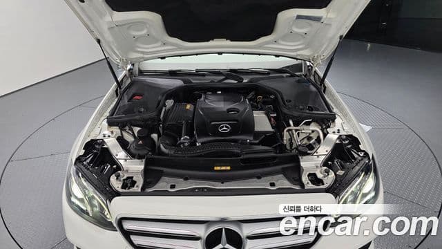 Mercedes-Benz E-Class 2018 — Şəkil 6/20