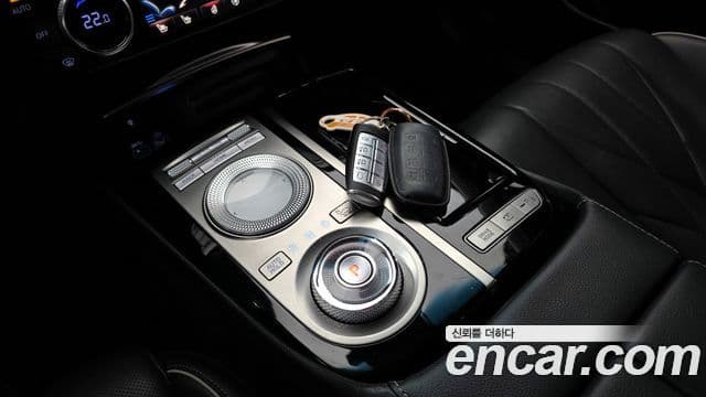 Genesis Electrified G80 2020 — Şəkil 9/20