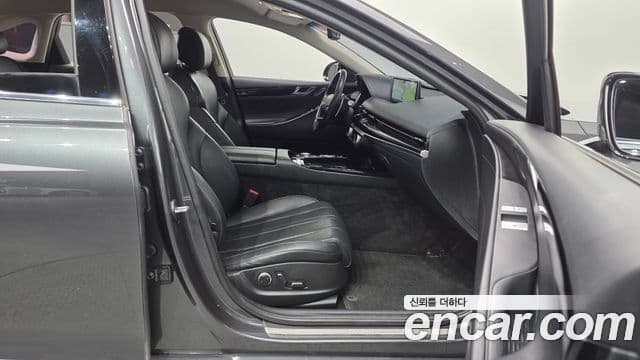 Genesis Electrified G80 2021 — ფოტო 10/20