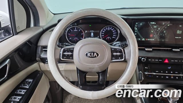 Kia Carnival 2021 — Şəkil 13/20