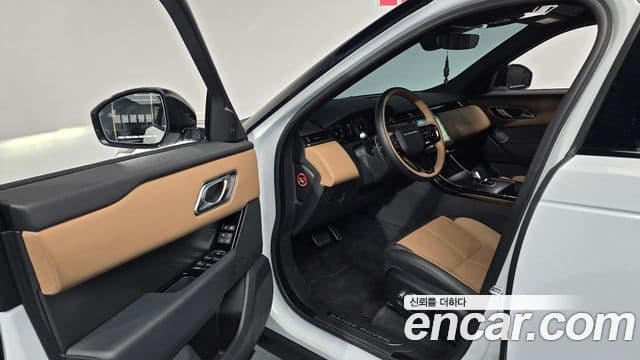 Land Rover Range Rover Velar 2025 — Photo 11/20