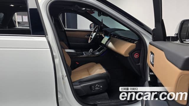 Land Rover Range Rover Velar 2025 — Photo 12/20