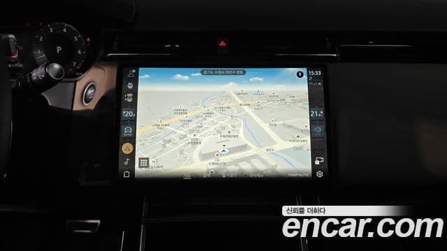 Land Rover Range Rover Velar 2025 — Photo 5/20