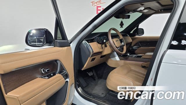 Land Rover Range Rover 2025 — ფოტო 10/20