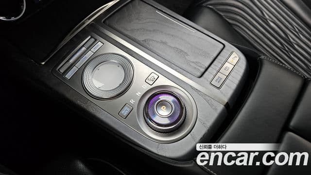 Genesis Electrified G80 2020 — Şəkil 7/20