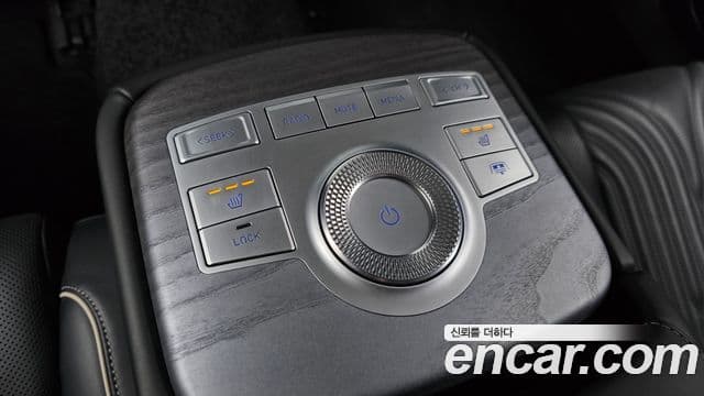 Genesis Electrified G80 2020 — Şəkil 18/20