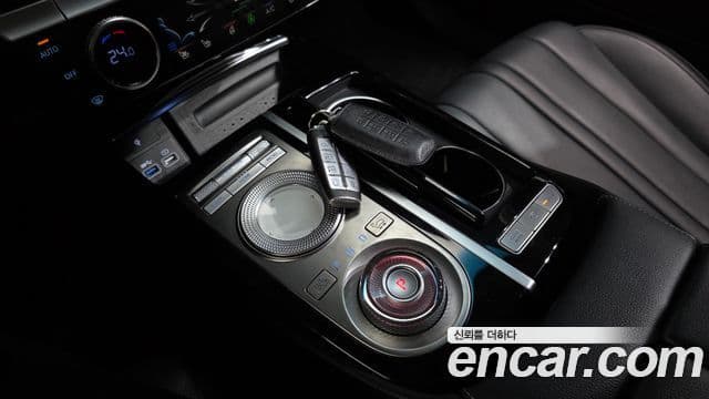 Genesis Electrified G80 2021 — Şəkil 9/20