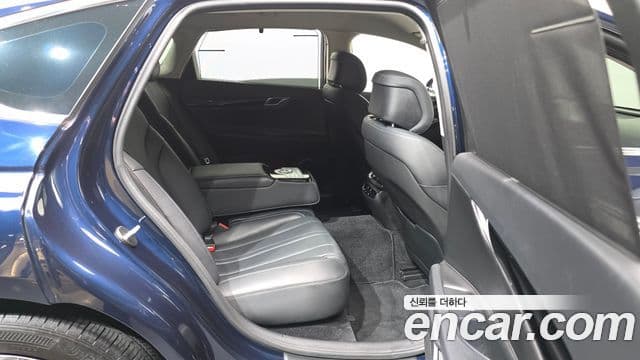 Genesis Electrified G80 2021 — Şəkil 12/20