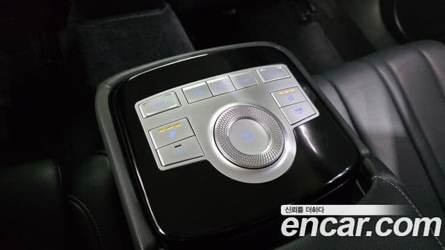 Genesis Electrified G80 2021 — Şəkil 19/20