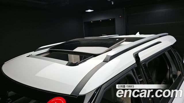 Kia Carnival 2021 — Şəkil 17/20