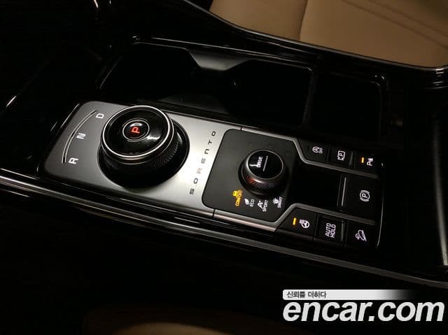 Kia Sorento 2022 — Şəkil 15/20