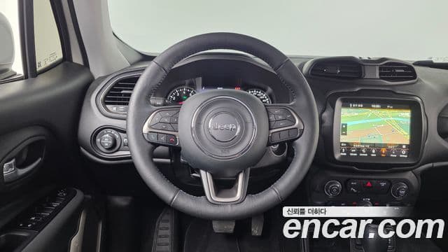 Jeep Renegade 2022 — Şəkil 13/20