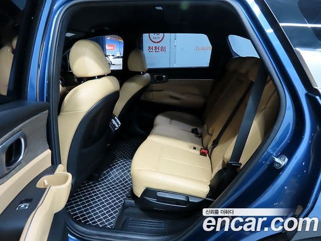 Kia Sorento 2022 — Фото 11/20