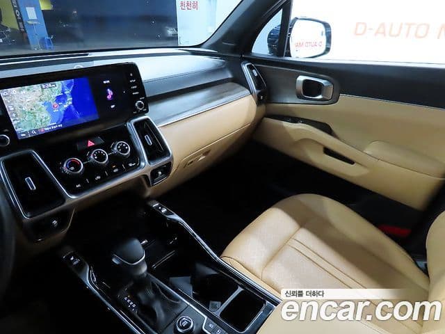 Kia Sorento 2022 — Фото 12/20