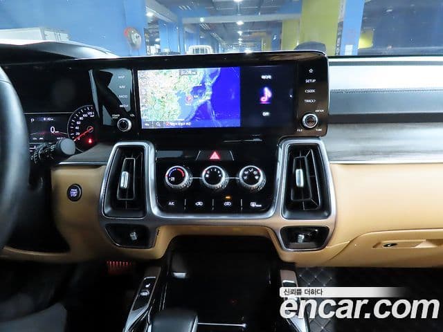 Kia Sorento 2022 — Фото 13/20