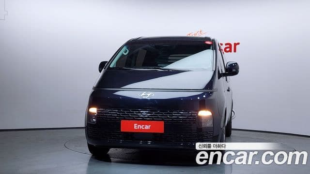 Hyundai Staria 2023 — Şəkil 3/20