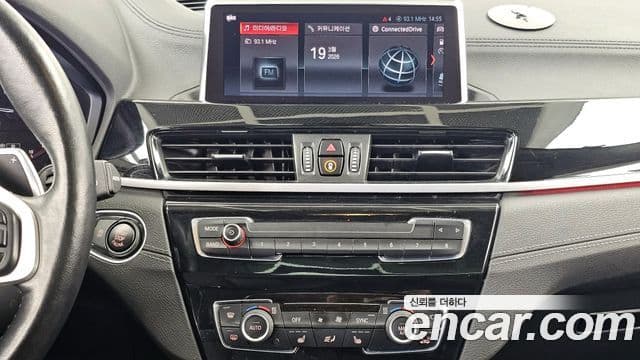 BMW X1 2022 — ფოტო 14/20