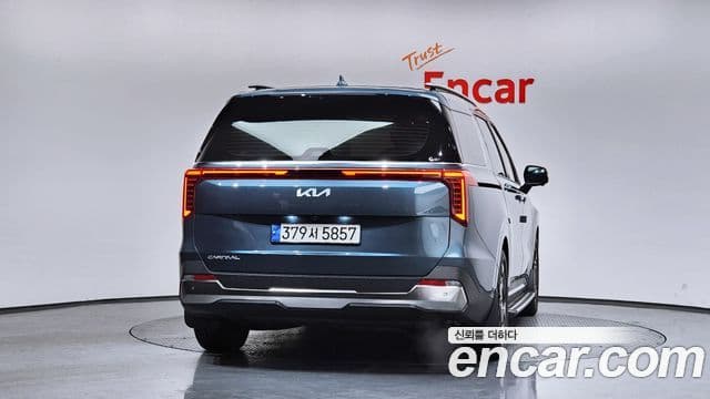 Kia Carnival 2023 — Şəkil 4/20