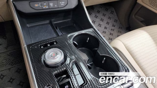 Kia Carnival 2023 — Şəkil 9/20