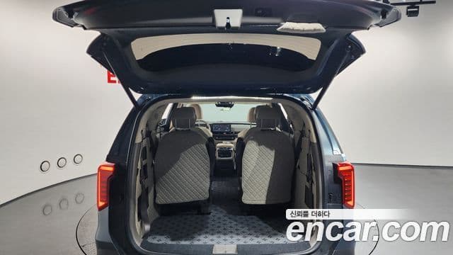 Kia Carnival 2023 — Şəkil 20/20