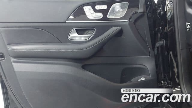 Mercedes-Benz GLE-Class 2021 — Şəkil 14/17