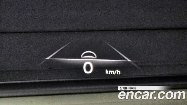 Genesis GV70 2021 — ფოტო 8/20