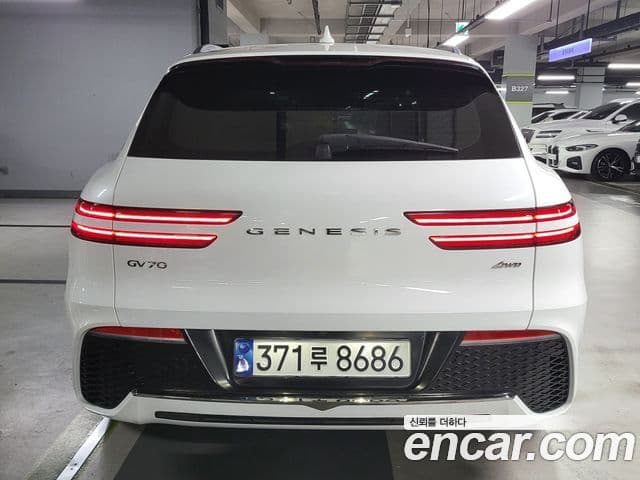 Genesis GV70 2022 — Photo 14/20