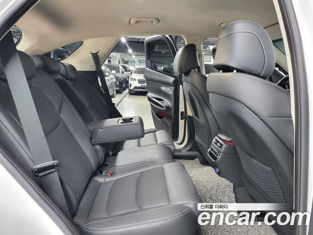 Genesis GV70 2022 — Photo 11/20