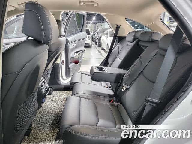 Genesis GV70 2022 — Photo 20/20