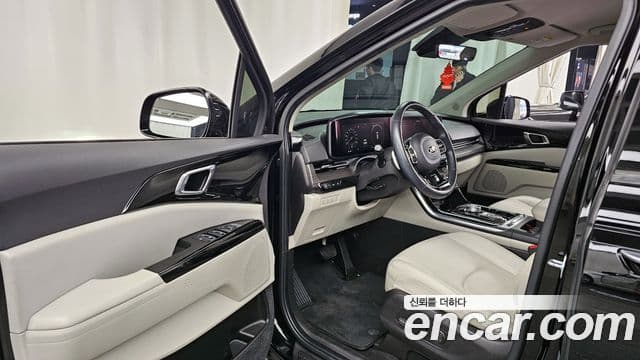Kia Carnival 2021 — Фото 10/20