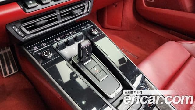 Porsche 911 2021 — ფოტო 9/20