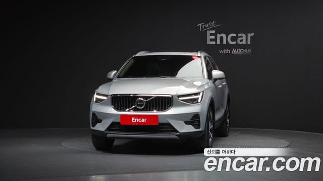 Volvo XC40 2024 — ფოტო 3/20
