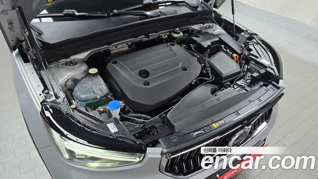 Volvo XC40 2024 — ფოტო 6/20