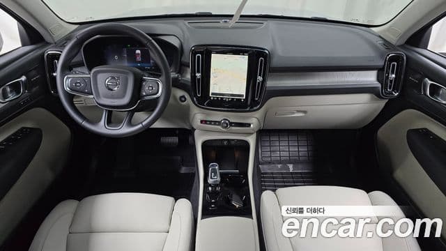 Volvo XC40 2024 — ფოტო 7/20