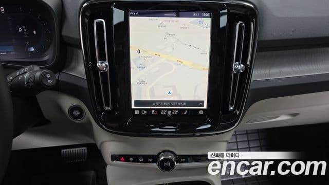 Volvo XC40 2024 — ფოტო 14/20