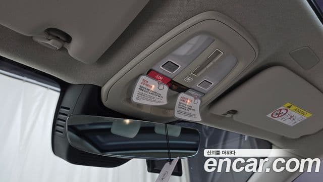 Volvo XC40 2024 — ფოტო 17/20